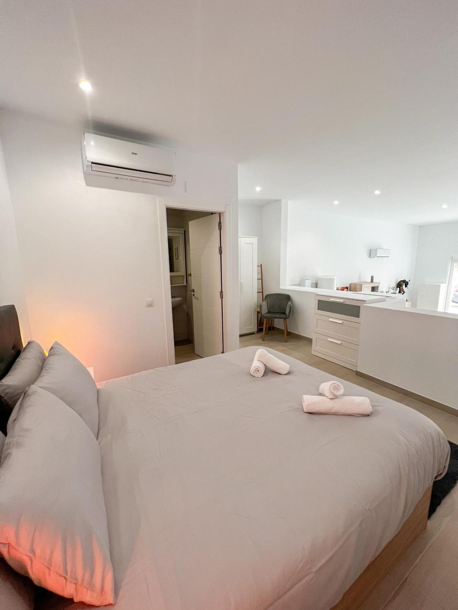 Cozy And Modern Family Flat Carihuela Apartment Torremolinos Exterior photo