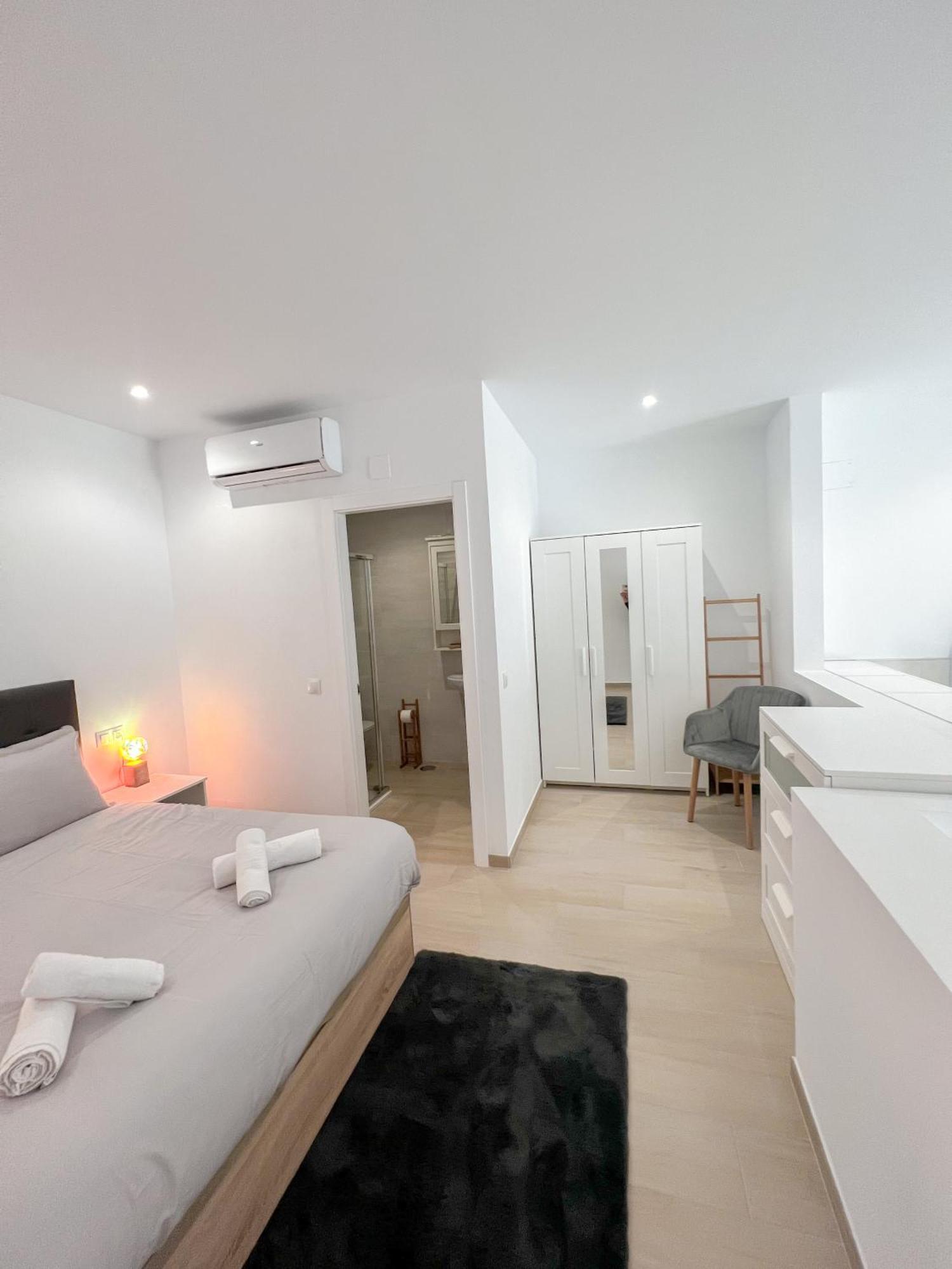 Cozy And Modern Family Flat Carihuela Apartment Torremolinos Exterior photo